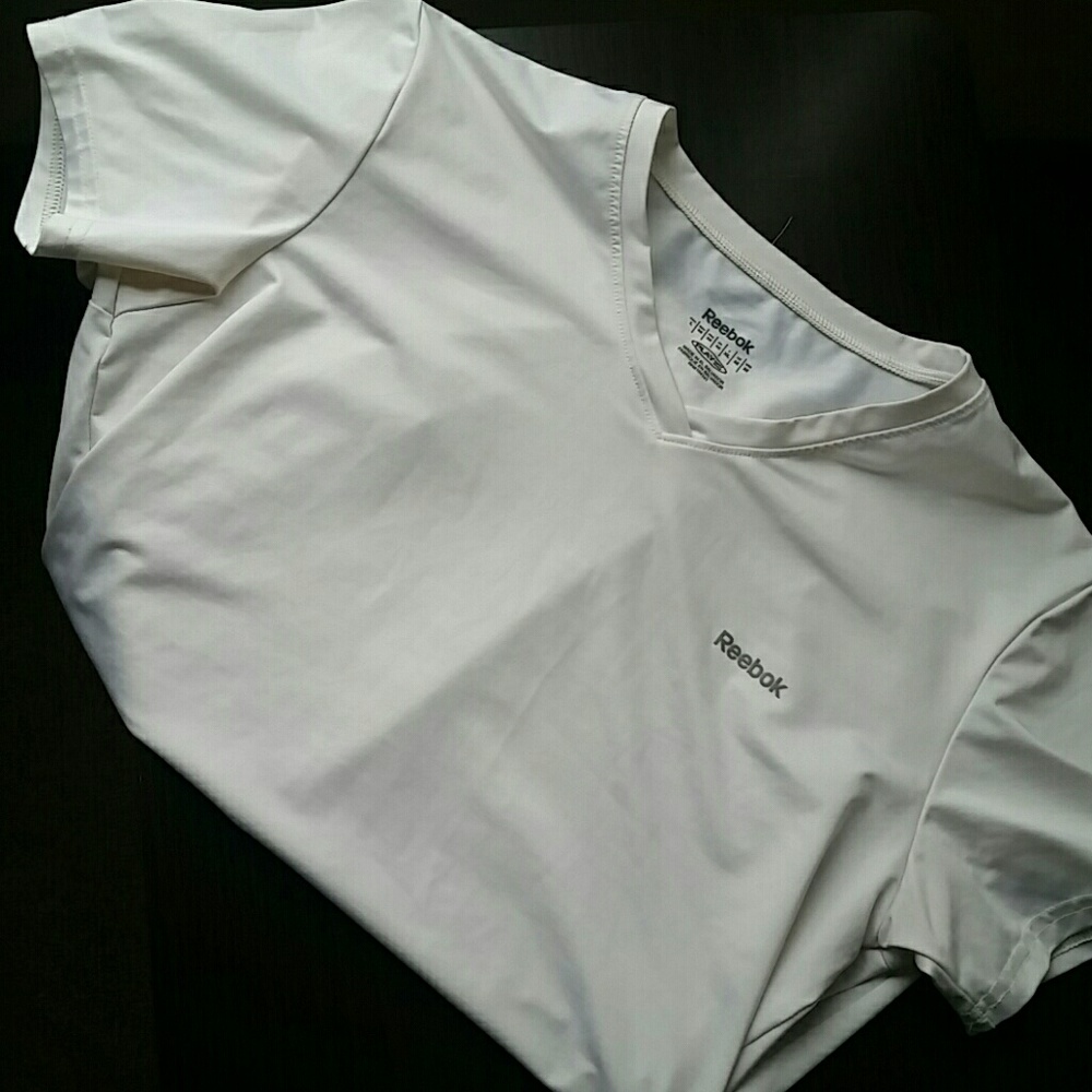 Reebok dri-fit t shirt *New*